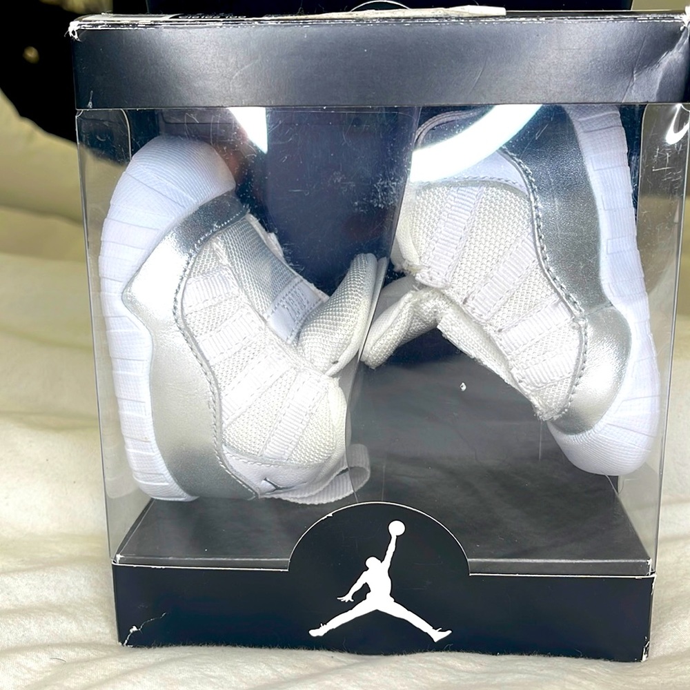 Jordan 11